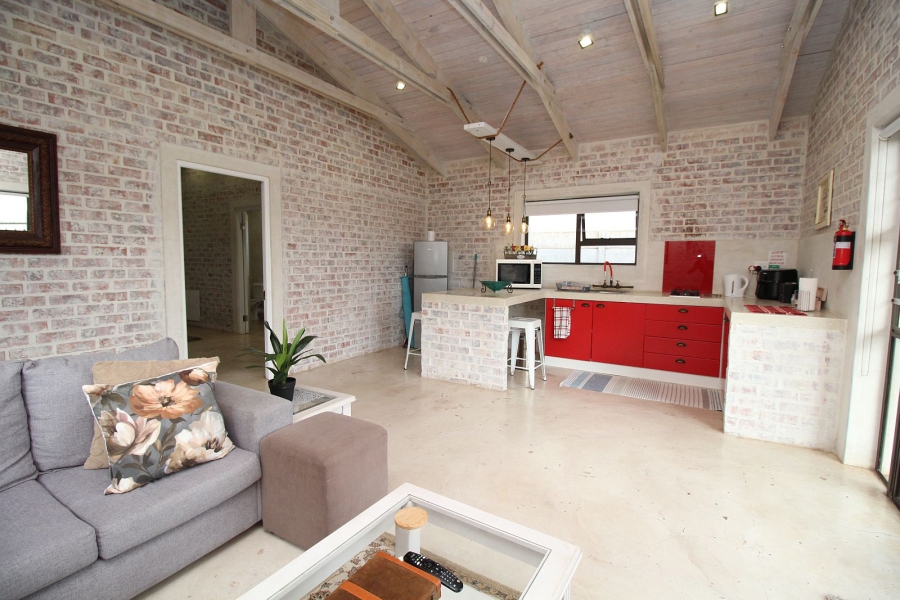 5 Bedroom Property for Sale in Middedorp Western Cape